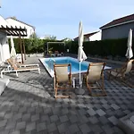 Villa Comfort Four Bedroom With Sea View And Private Pool 7 *