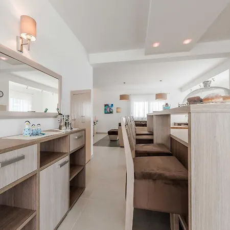 فيلة Comfort Four Bedroom With Sea View And Private Pool 7 Debeljak