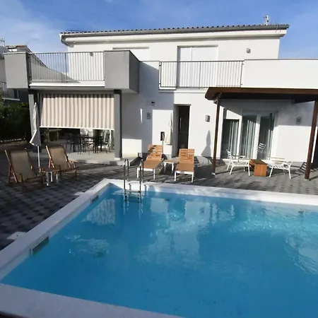 Villa Comfort Four Bedroom With Sea View And Private Pool 7 *