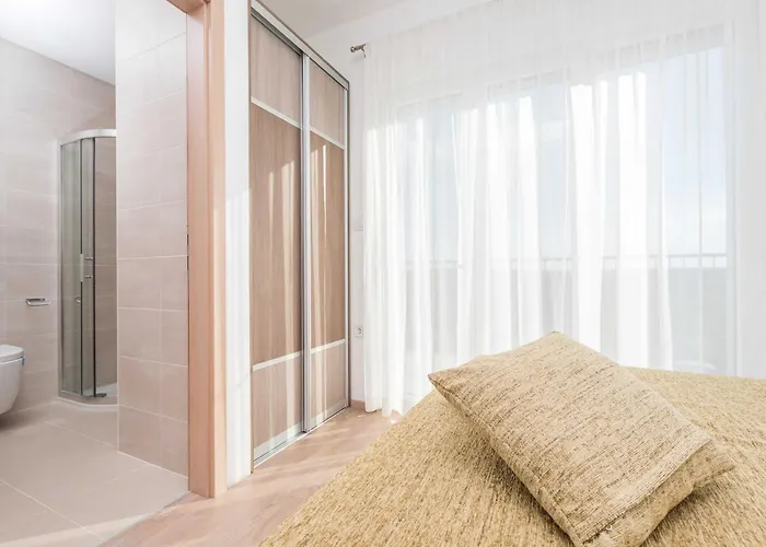 Comfort Four Bedroom With Sea View And Private Pool 7 فيلة
