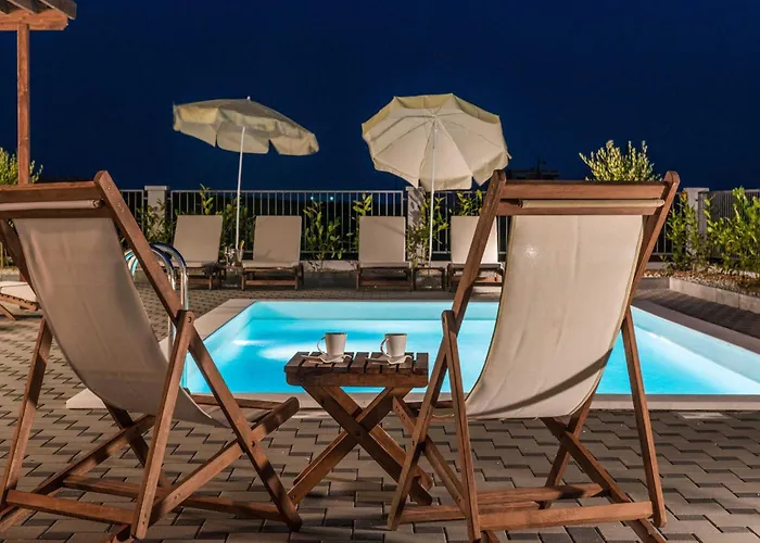 Comfort Four Bedroom With Sea View And Private Pool 7 *