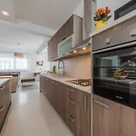 Comfort Four Bedroom With Sea View And Private Pool 7