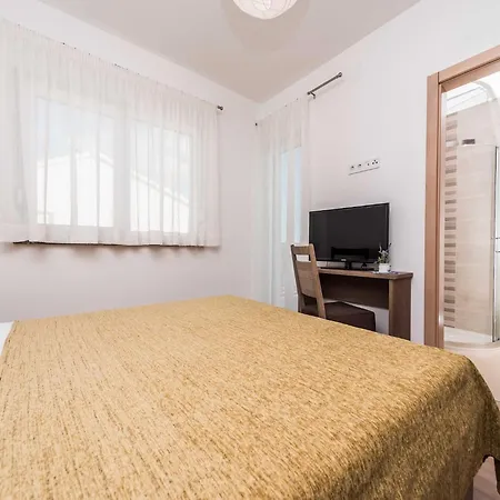Comfort Four Bedroom With Sea View And Private Pool 7