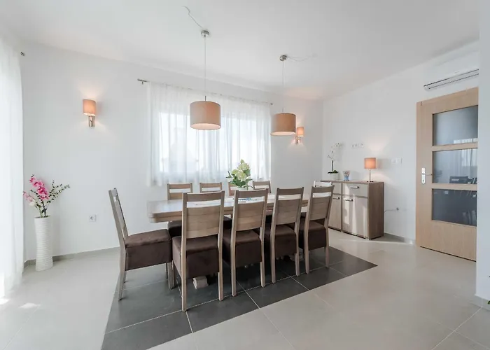 Comfort Four Bedroom With Sea View And Private Pool 7 Вилла