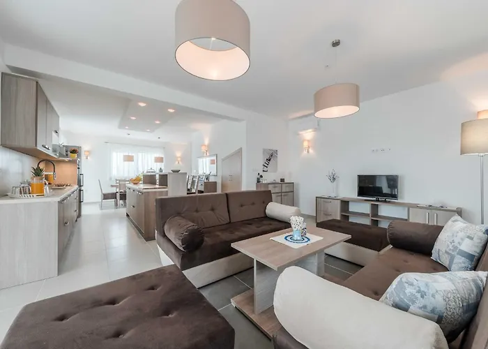 Comfort Four Bedroom With Sea View And Private Pool 7 Debeljak