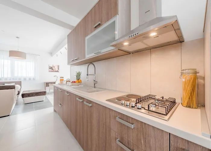 Вилла Comfort Four Bedroom With Sea View And Private Pool 7