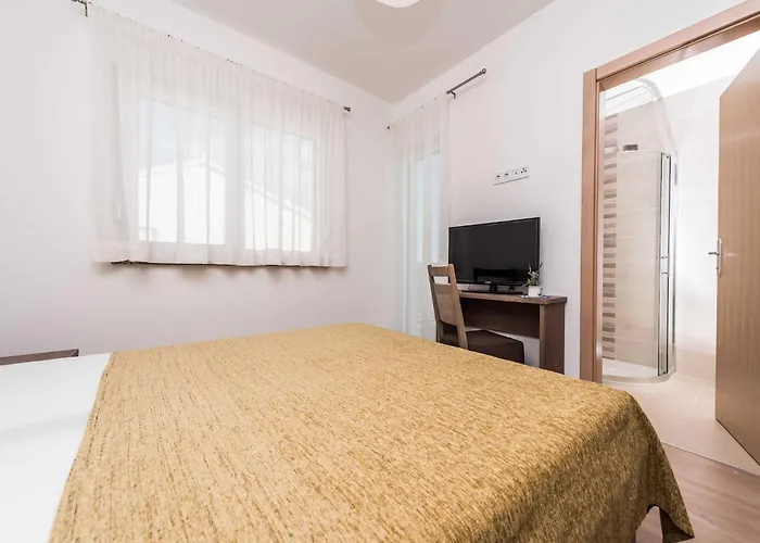 Comfort Four Bedroom With Sea View And Private Pool 7