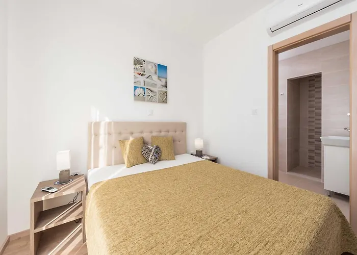 Comfort Four Bedroom With Sea View And Private Pool 7