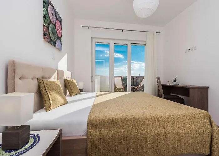 Comfort Four Bedroom With Sea View And Private Pool 7 Debeljak