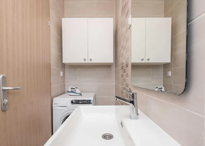 Вилла Comfort Four Bedroom With Sea View And Private Pool 7 Debeljak