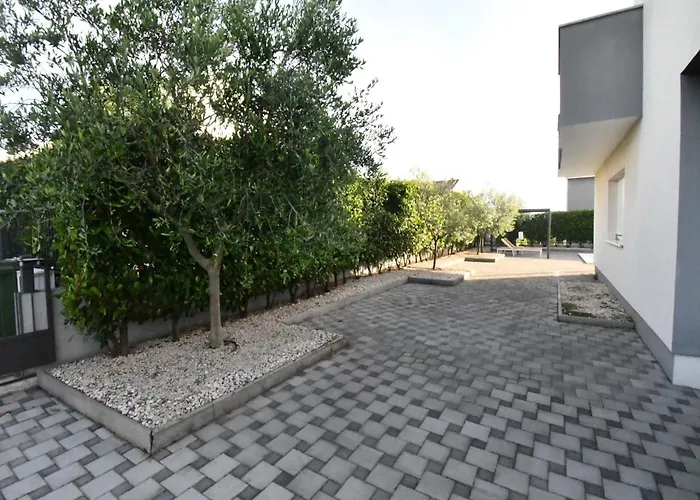 Comfort Four Bedroom With Sea View And Private Pool 7