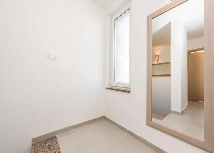 Comfort Four Bedroom With Sea View And Private Pool 7 Debeljak